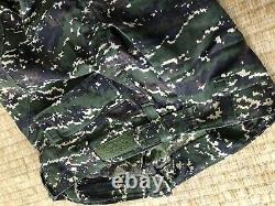Free shipping. Taiwan Marines Corps. Digital tiger stripe camo shirt/pant set