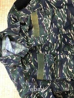 Free shipping. Taiwan Marines Corps. L tiger stripe camo shirt/pant set
