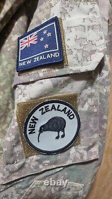 New Zealand Army MCU shirts and pants (2XL)